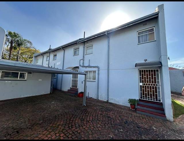 2 BEDROOM TOWNHOUSE FOR SALE IN FISHERS HILL